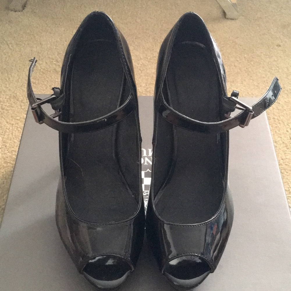 Black patent Mary Jane
